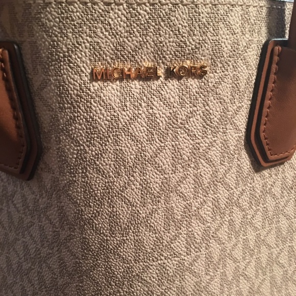Michael Kors Handbags - Michael Kors Purse Mercer Large Logo Tote